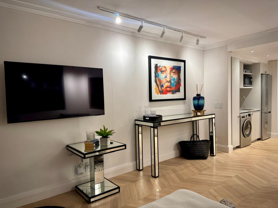 1 Bedroom Property for Sale in Sea Point Western Cape